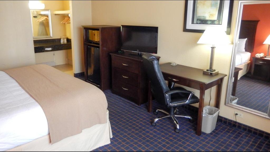 Executive Thibodaux New Orleans Hotel エクステリア 写真
