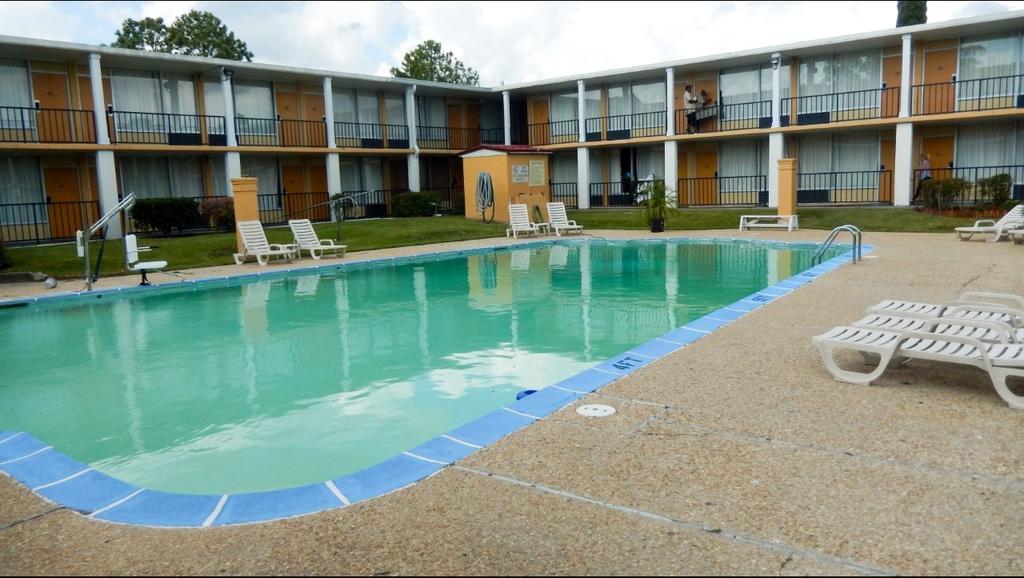 Executive Thibodaux New Orleans Hotel エクステリア 写真