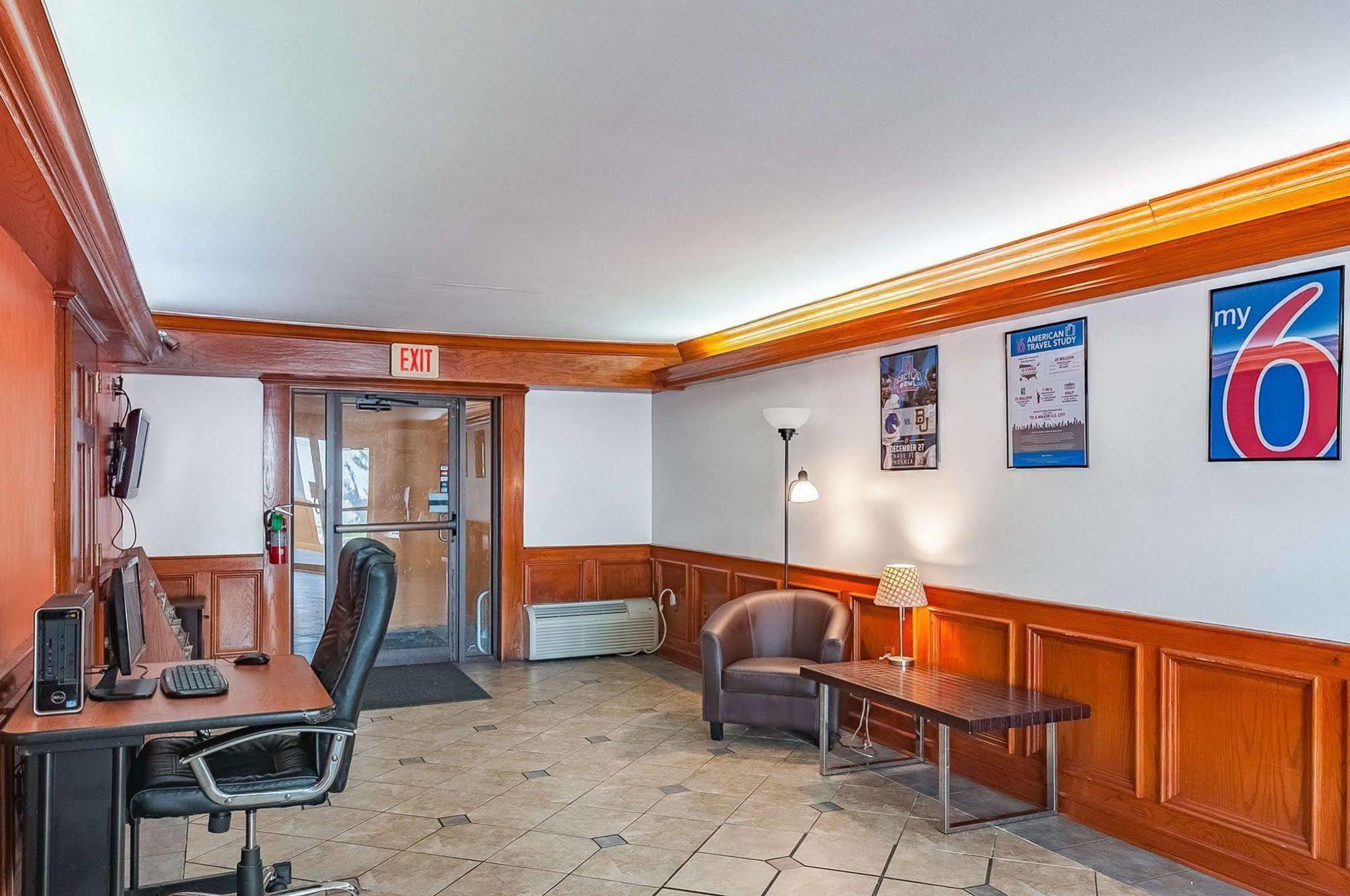 Executive Thibodaux New Orleans Hotel エクステリア 写真